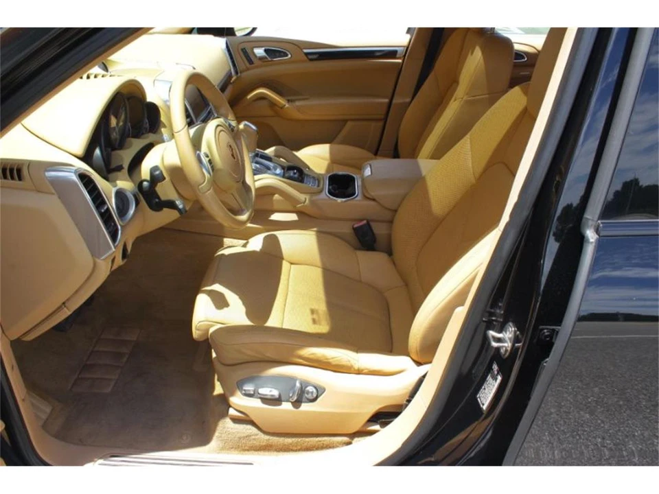 2014 Porsche 958 Cayenne - Image 12 of 13