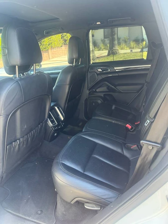 2014 Porsche 958 Cayenne - Image 6 of 9
