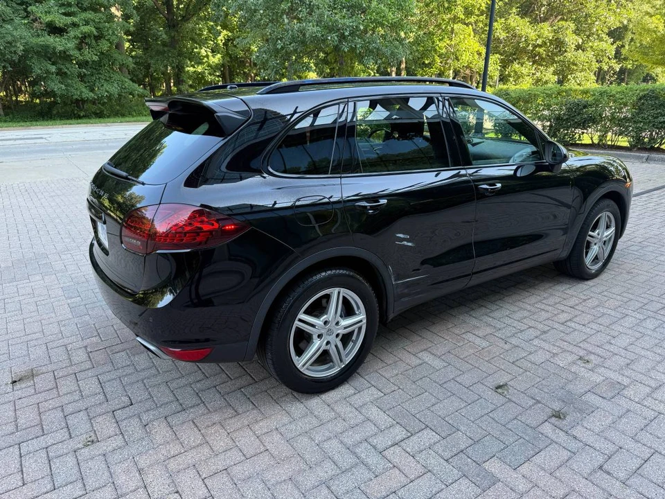 2014 Porsche 958 Cayenne - Image 4 of 14