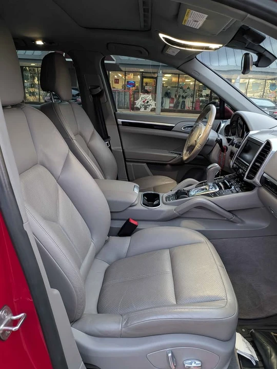 2014 Porsche 958 Cayenne - Image 5 of 5