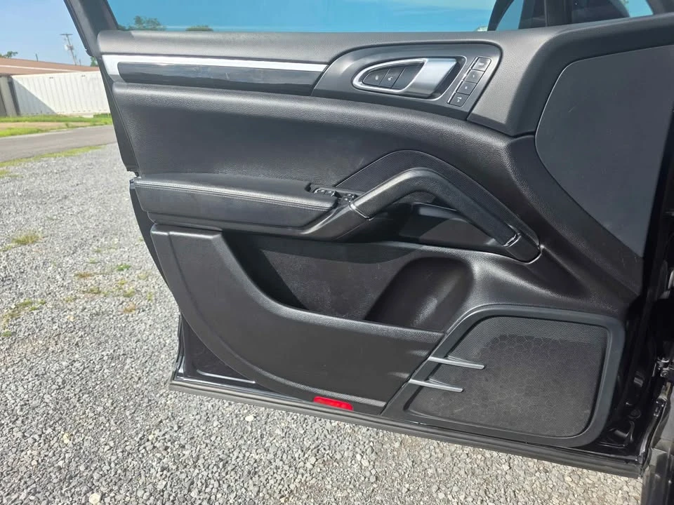 2014 Porsche 958 Cayenne - Image 12 of 20