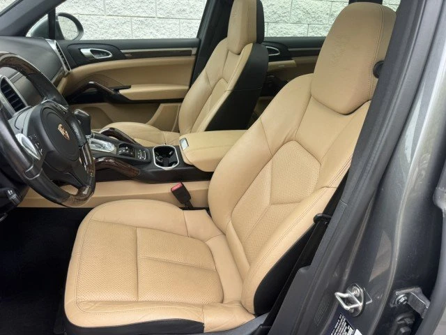 2014 Porsche 958 Cayenne - Image 6 of 20