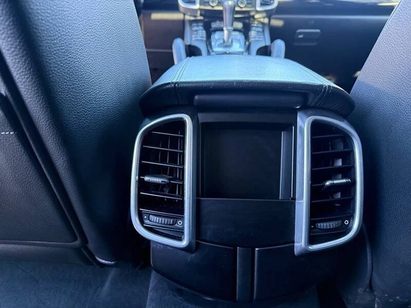 2014 Porsche 958 Cayenne - Image 13 of 20