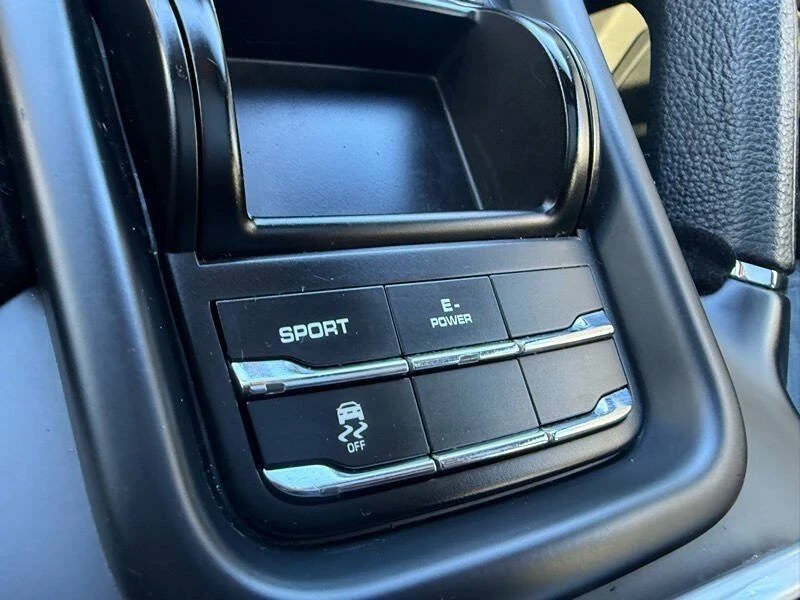 2014 Porsche 958 Cayenne - Image 6 of 20