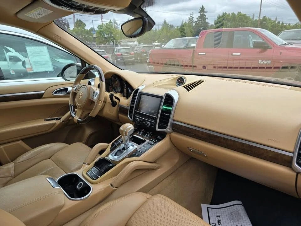 2014 Porsche 958 Cayenne - Image 7 of 20
