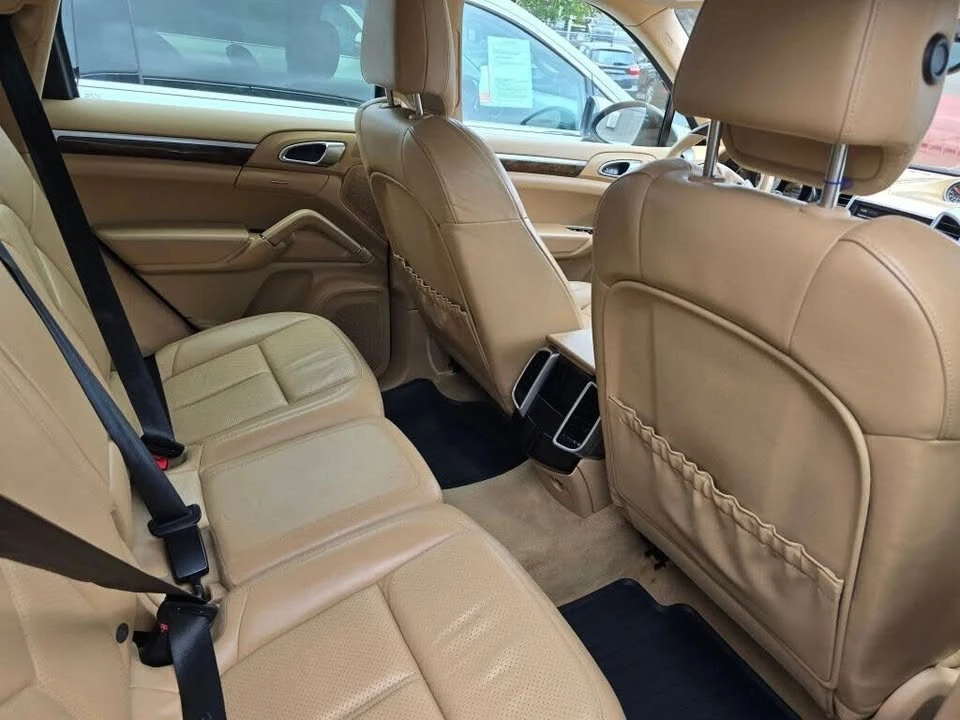 2014 Porsche 958 Cayenne - Image 9 of 20