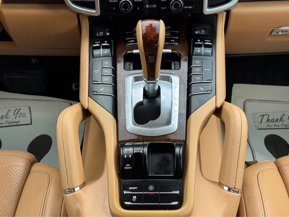 2014 Porsche 958 Cayenne - Image 19 of 20