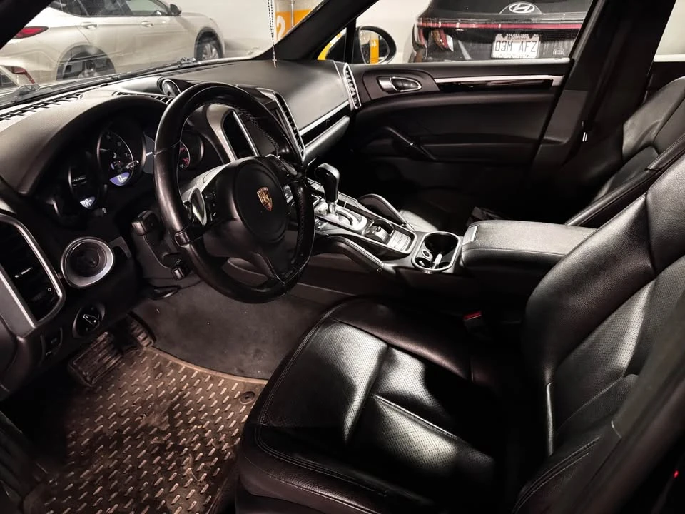 2014 Porsche 958 Cayenne - Image 8 of 9