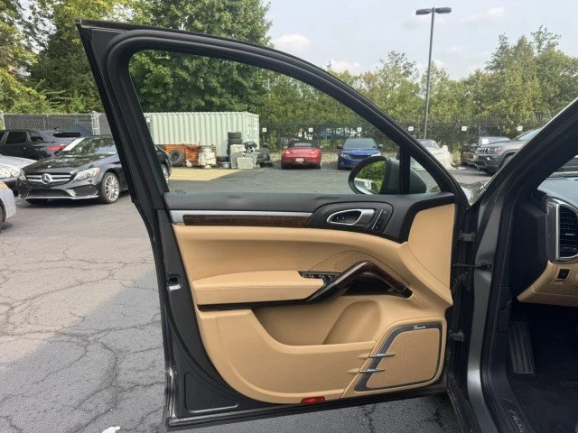 2014 Porsche 958 Cayenne - Image 18 of 20