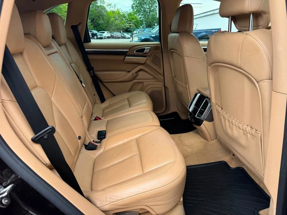 2014 Porsche 958 Cayenne - Image 16 of 20