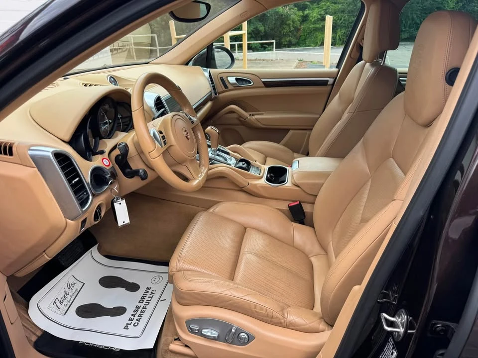 2014 Porsche 958 Cayenne - Image 18 of 20