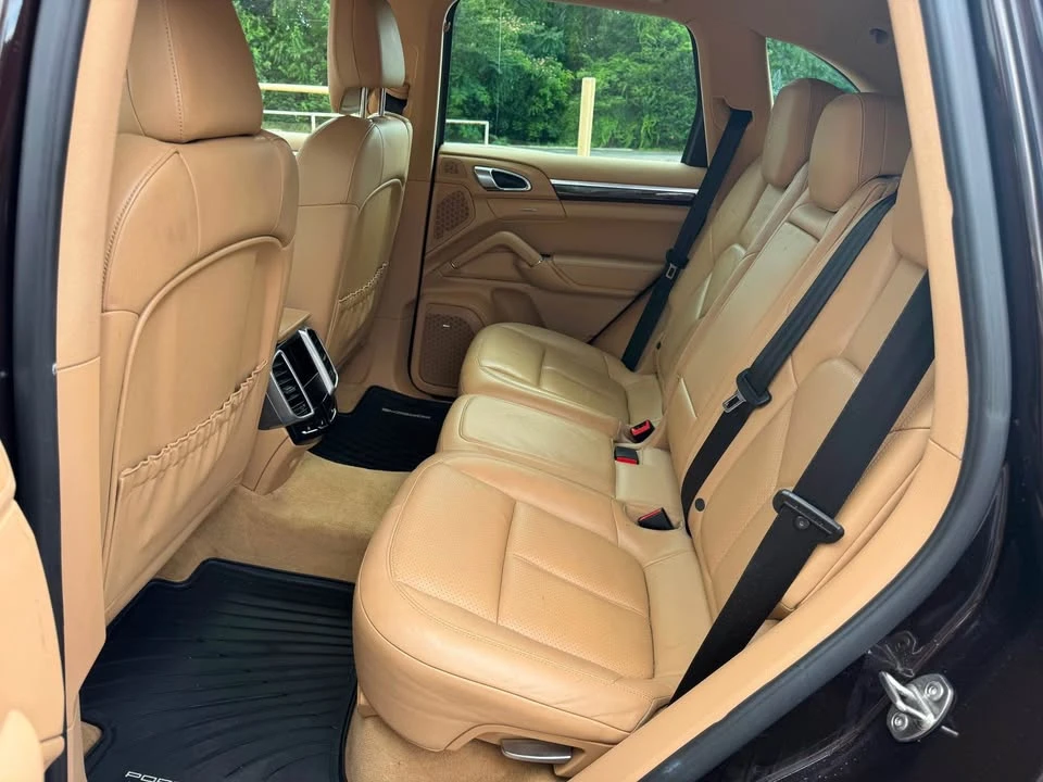 2014 Porsche 958 Cayenne - Image 8 of 20