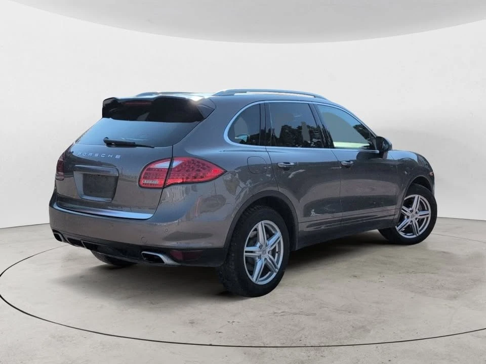 2014 Porsche 958 Cayenne - Image 13 of 17