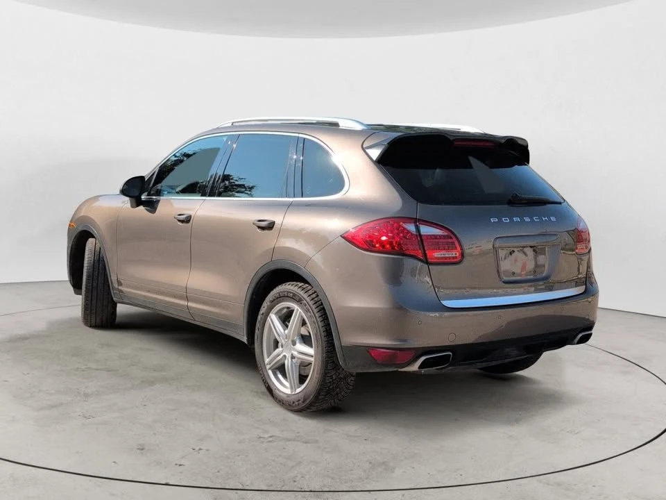 2014 Porsche 958 Cayenne - Image 6 of 17