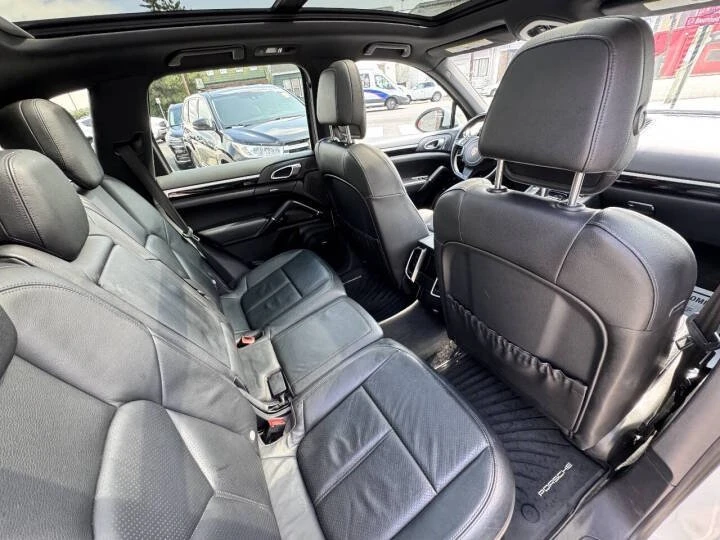 2014 Porsche 958 Cayenne - Image 8 of 13