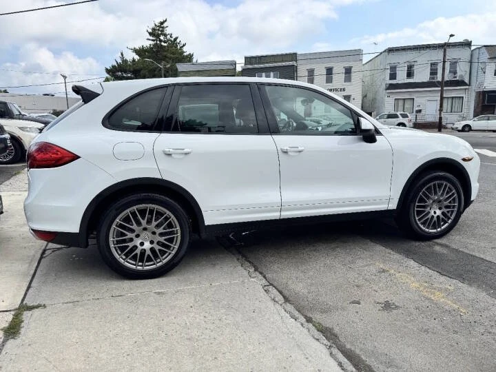 2014 Porsche 958 Cayenne - Image 2 of 13