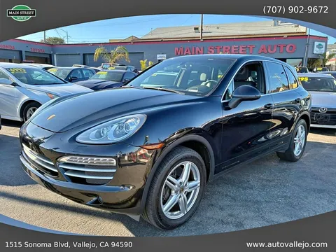 2014 Porsche Cayenne Platinum Edition