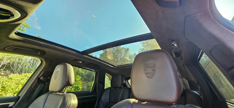 2014 Porsche 958 Cayenne - Image 4 of 10