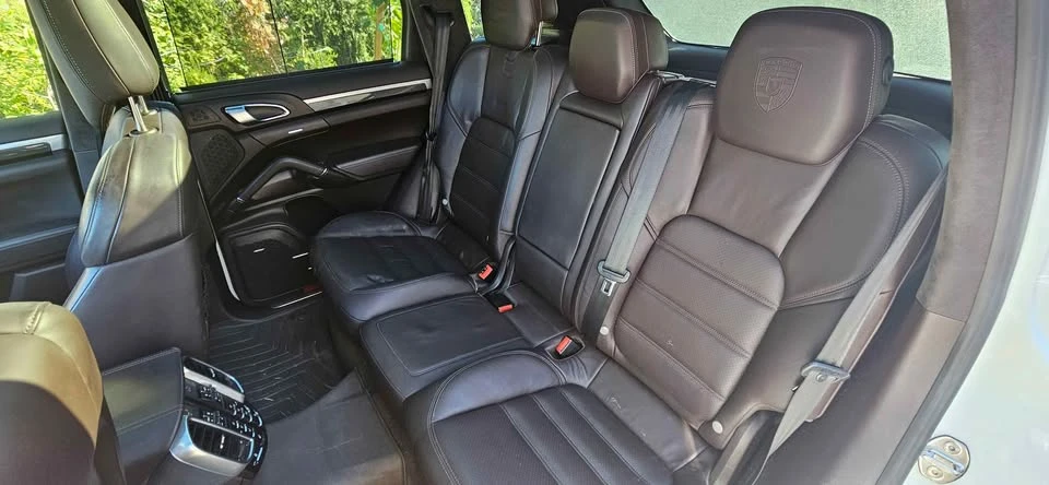 2014 Porsche 958 Cayenne - Image 6 of 10
