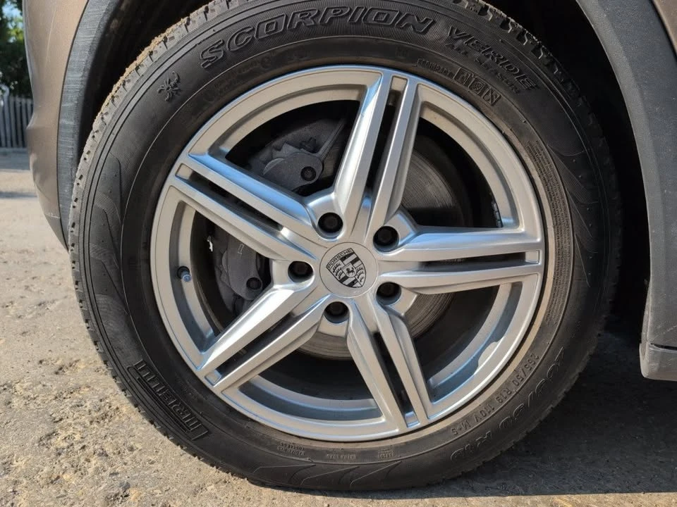 2014 Porsche 958 Cayenne - Image 3 of 17