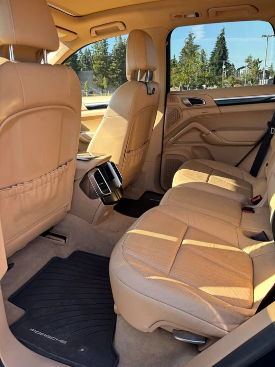 2014 Porsche 958 Cayenne - Image 6 of 9