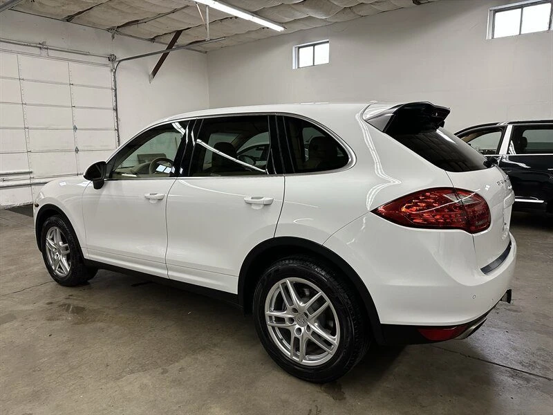 2014 Porsche 958 Cayenne - Image 5 of 20