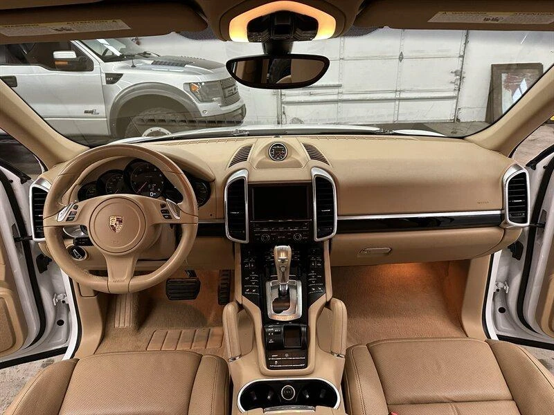 2014 Porsche 958 Cayenne - Image 15 of 20