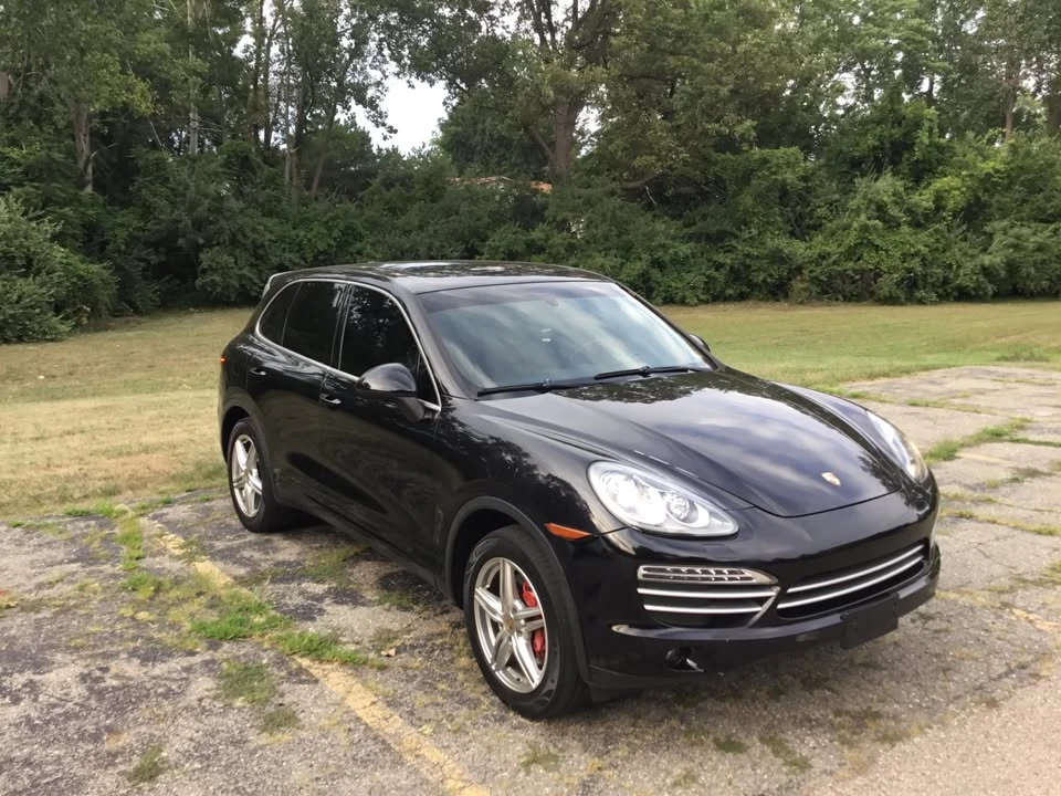 2014 Porsche 958 Cayenne - Image 2 of 17