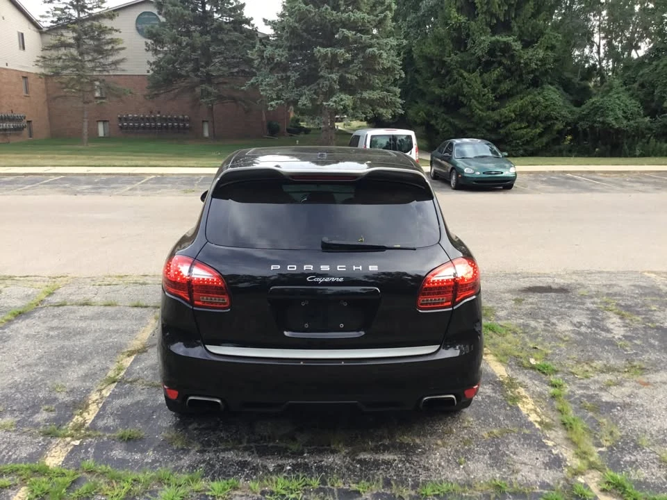 2014 Porsche 958 Cayenne - Image 5 of 17