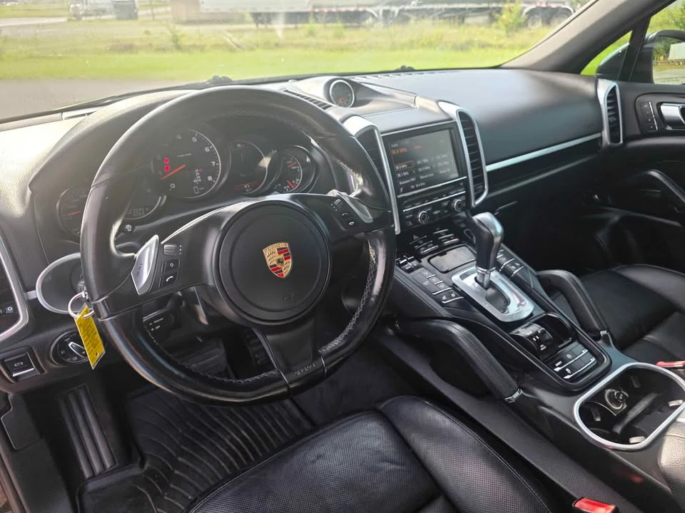 2014 Porsche 958 Cayenne - Image 11 of 20