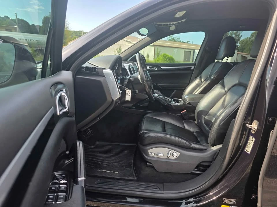 2014 Porsche 958 Cayenne - Image 9 of 20