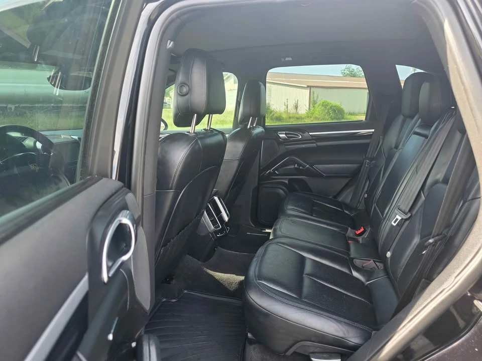 2014 Porsche 958 Cayenne - Image 10 of 20