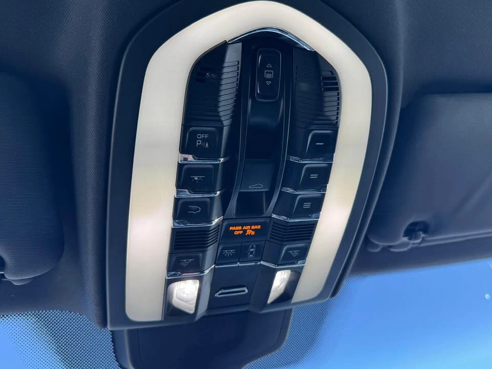 2014 Porsche 958 Cayenne - Image 19 of 20