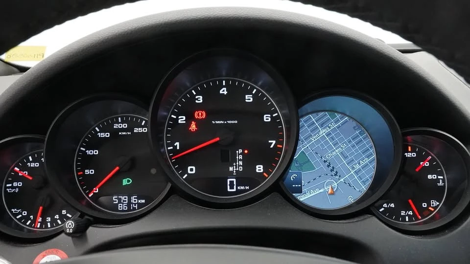 2014 Porsche 958 Cayenne - Image 14 of 20