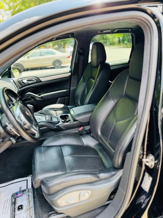 2014 Porsche 958 Cayenne - Image 11 of 20