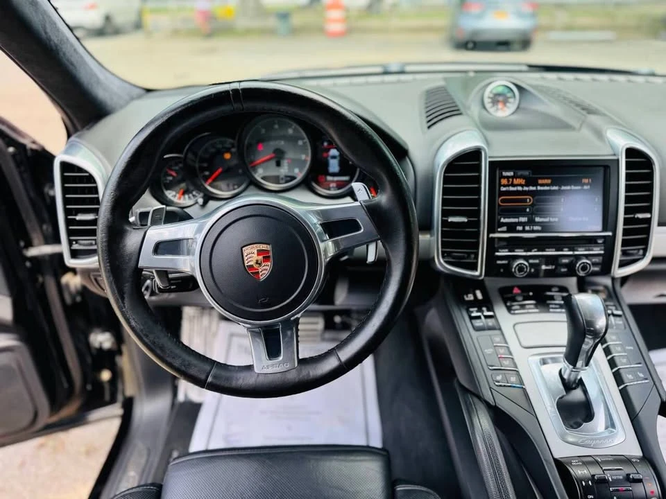 2014 Porsche 958 Cayenne - Image 14 of 20