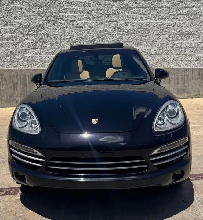 2014 Porsche 958 Cayenne - Image 2 of 20