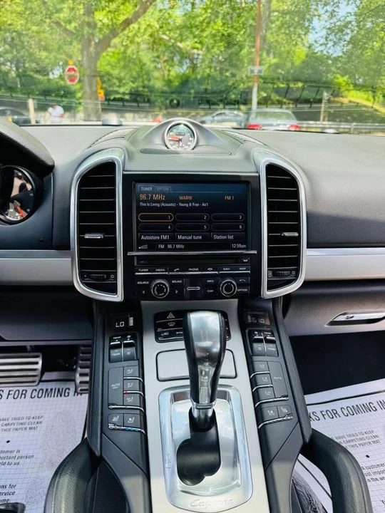 2014 Porsche 958 Cayenne - Image 15 of 20