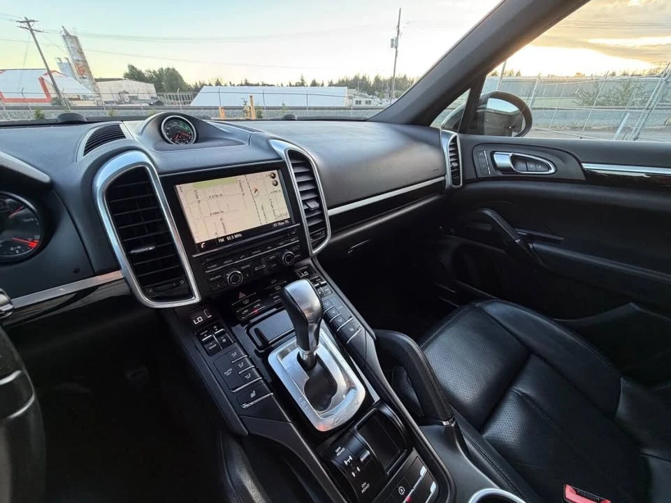 2014 Porsche 958 Cayenne - Image 16 of 18