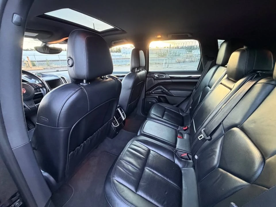 2014 Porsche 958 Cayenne - Image 13 of 18