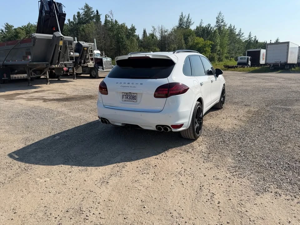 2014 Porsche 958 Cayenne - Image 4 of 16