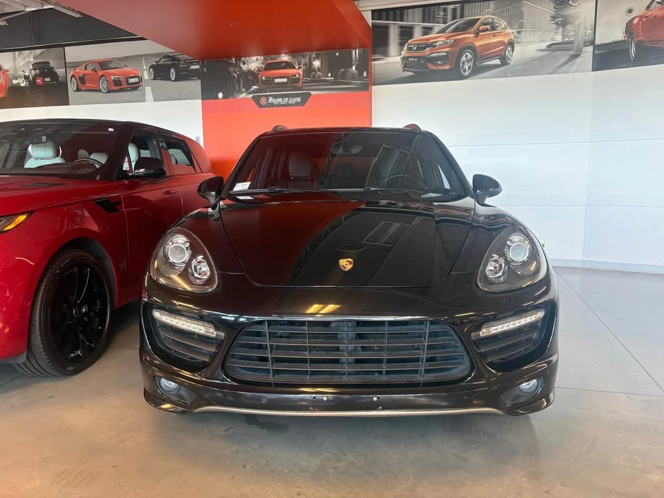 2014 Porsche 958 Cayenne - Image 2 of 9