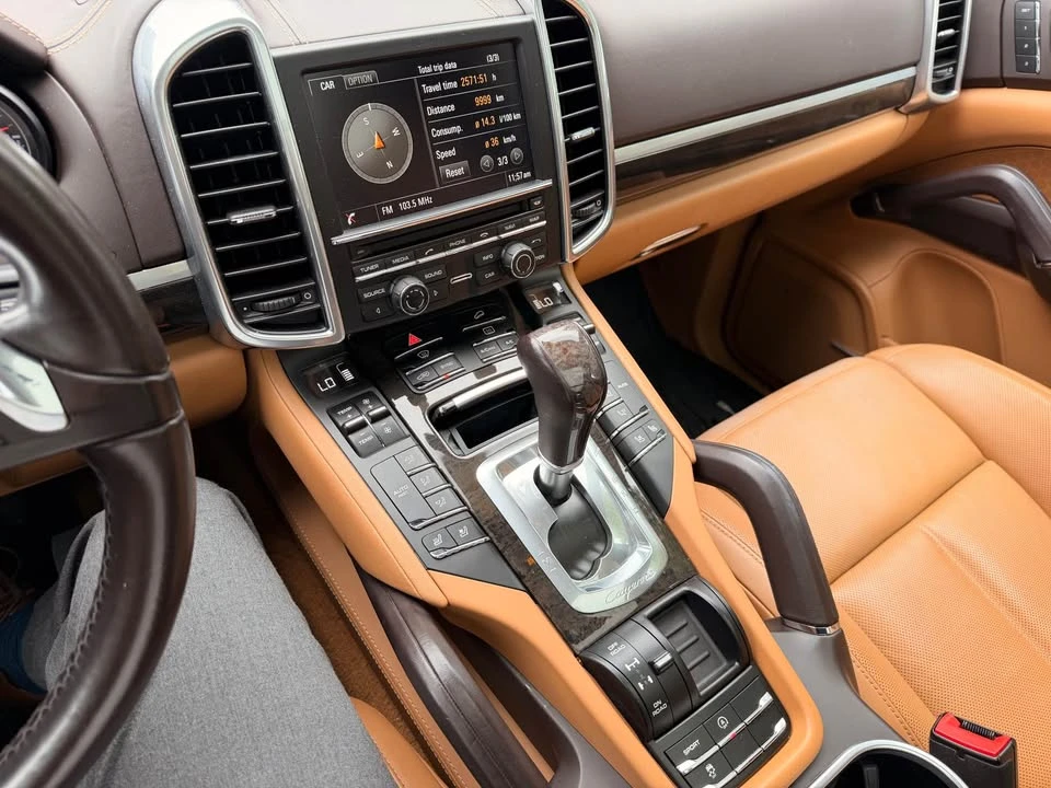 2014 Porsche 958 Cayenne - Image 19 of 20