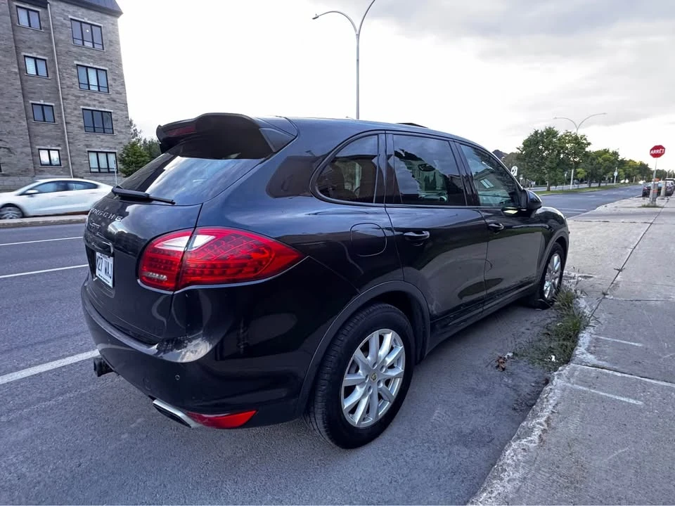 2014 Porsche 958 Cayenne - Image 2 of 7