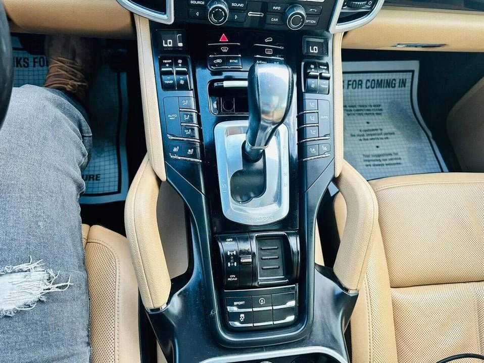 2014 Porsche 958 Cayenne - Image 20 of 20