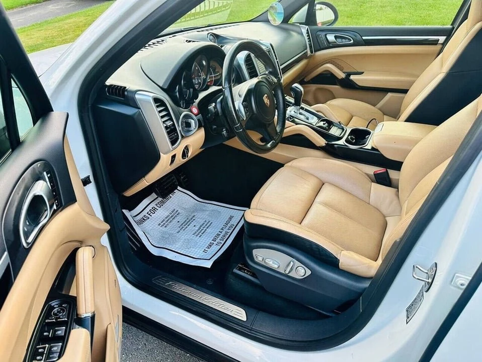 2014 Porsche 958 Cayenne - Image 10 of 20