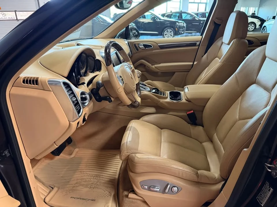 2014 Porsche 958 Cayenne - Image 13 of 20