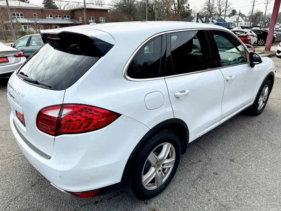 2014 Porsche 958 Cayenne - Image 3 of 20