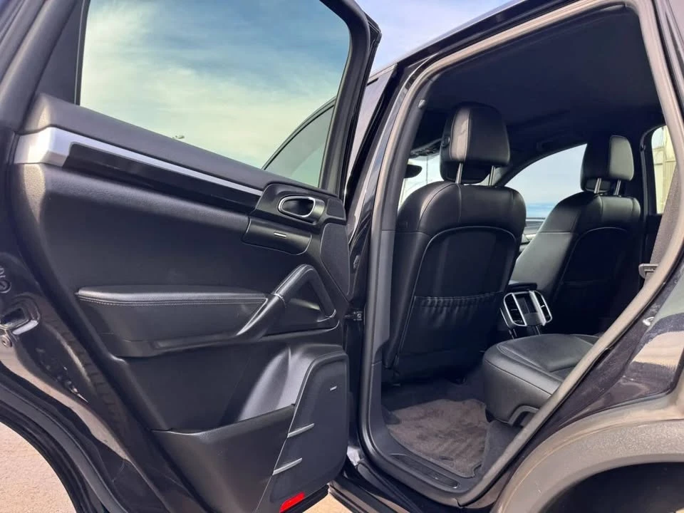 2014 Porsche 958 Cayenne - Image 18 of 20