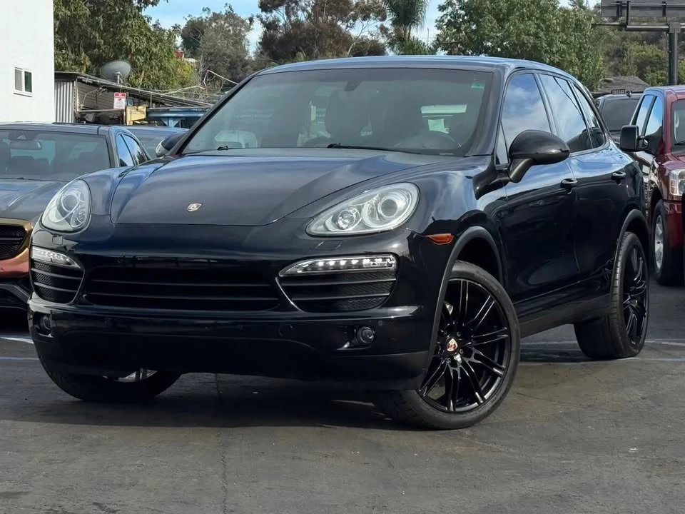 2014 Porsche 958 Cayenne - Image 2 of 20